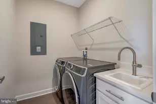 43769 Metro Ter, Ashburn, VA 20147 - Photo 21