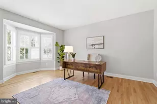 19925 Interlachen Cir, Ashburn, VA 20147 - Photo 11