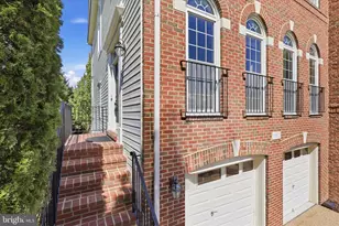 43114 Royal Fern Terrace, Broadlands, VA 20148 - Photo 5