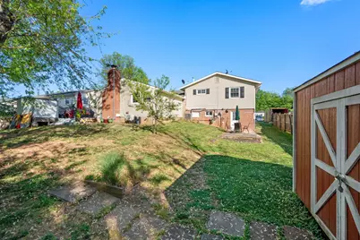 109 N Aspen Avenue, Sterling, VA 20164 - Photo 43