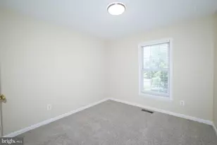 20581 Crestmont Terrace, Sterling, VA 20165 - Photo 31