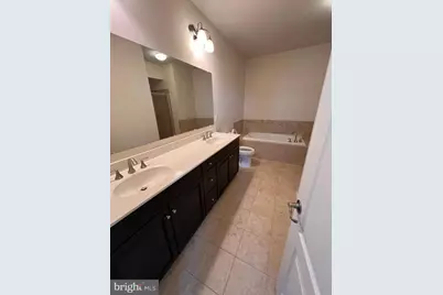 42592 Sunset Ridge Square, Ashburn, VA 20148 - Photo 11