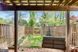 22142 Trailside Square, Sterling, VA 20164 - Photo 27