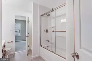 22142 Trailside Square, Sterling, VA 20164 - Photo 25