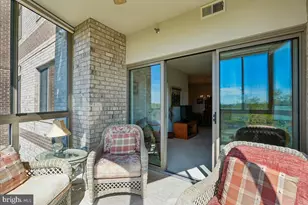 19375 Cypress Ridge Terrace, Leesburg, VA 20176 - Photo 11