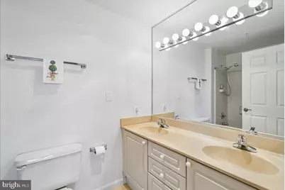 19375 Cypress Ridge Terrace #604, Leesburg, VA 20176 - Photo 29