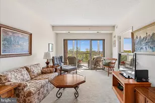 19375 Cypress Ridge Terrace, Leesburg, VA 20176 - Photo 7