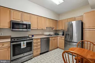 19375 Cypress Ridge Terrace, Leesburg, VA 20176 - Photo 19