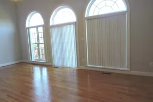 21828 Ladyslipper Sq, Ashburn, VA 20147 - Photo 17