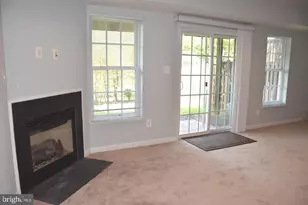 21828 Ladyslipper Sq, Ashburn, VA 20147 - Photo 7