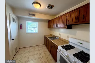 120 Washington Street NE #9, Leesburg, VA 20176 - Photo 7