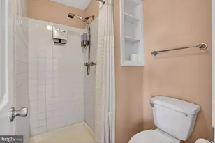 19 Regis Cir, Sterling, VA 20164 - Photo 17