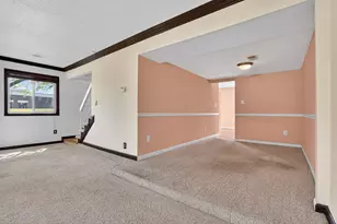 19 Regis Cir, Sterling, VA 20164 - Photo 5