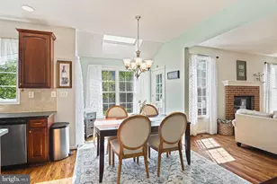 22845 Queensbridge Dr, Ashburn, VA 20148 - Photo 9
