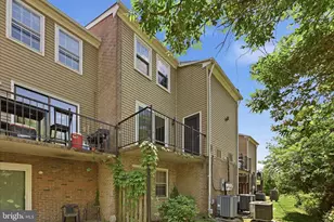 1016 Brixton Ct, Sterling, VA 20164 - Photo 25