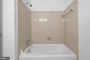 1016 Brixton Ct, Sterling, VA 20164 - Photo 23