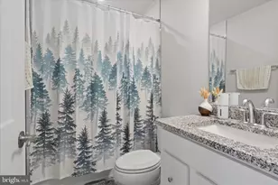 24190 Kilbride Ter, Sterling, VA 20166 - Photo 23