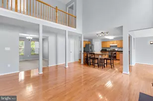 17538 Falls Pl, Round Hill, VA 20141 - Photo 13