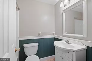 43312 Hagen Ct, Chantilly, VA 20152 - Photo 41