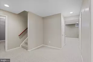 43312 Hagen Ct, Chantilly, VA 20152 - Photo 39