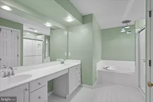 43312 Hagen Ct, Chantilly, VA 20152 - Photo 33