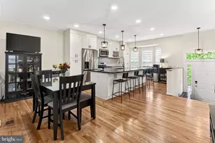 44039 Kings Arms Square, Ashburn, VA 20147 - Photo 5