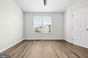 25154 Monteith Terrace, Chantilly, VA 20152 - Photo 15
