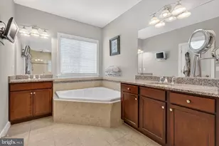 15631 Avebury Manor Pl, Leesburg, VA 20176 - Photo 27