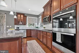 15631 Avebury Manor Pl, Leesburg, VA 20176 - Photo 13
