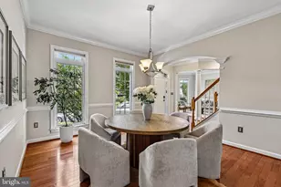 24896 Castleton Dr, Chantilly, VA 20152 - Photo 5