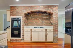 44 Carrollton Rd, Sterling, VA 20165 - Photo 17