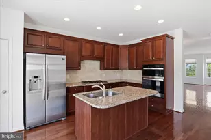 25101 Croxley Green Square, Aldie, VA 20105 - Photo 17