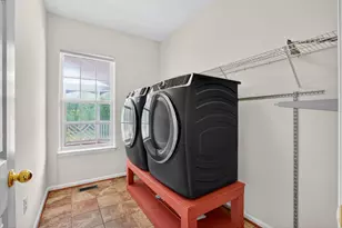 25845 Spring Farm Cir, Chantilly, VA 20152 - Photo 19