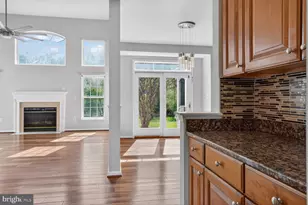 25845 Spring Farm Cir, Chantilly, VA 20152 - Photo 5