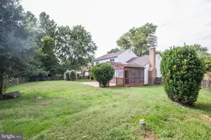 10136 Yorktown Dr, Great Falls, VA 22066 - Photo 51