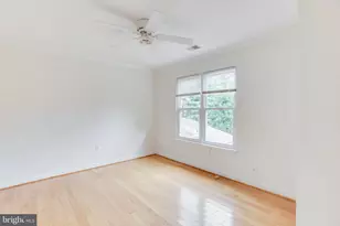 10136 Yorktown Dr, Great Falls, VA 22066 - Photo 37