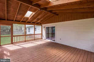 10136 Yorktown Dr, Great Falls, VA 22066 - Photo 55