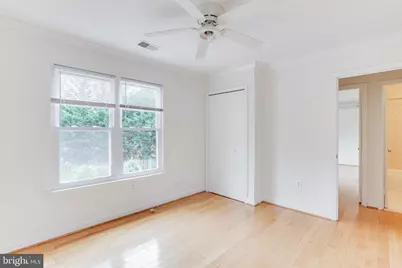 10136 Yorktown Drive, Great Falls, VA 22066 - Photo 39