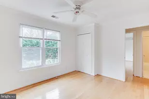 10136 Yorktown Dr, Great Falls, VA 22066 - Photo 39