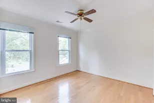 10136 Yorktown Dr, Great Falls, VA 22066 - Photo 31