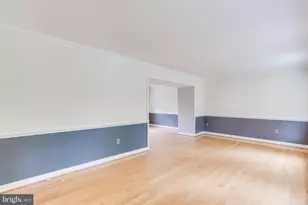 10136 Yorktown Dr, Great Falls, VA 22066 - Photo 5