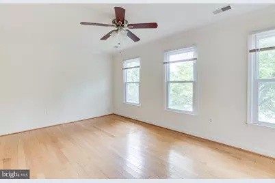 10136 Yorktown Drive, Great Falls, VA 22066 - Photo 25