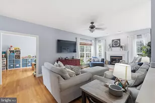 43333 Wintersrun Ct, Ashburn, VA 20147 - Photo 7