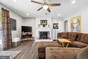 102 Sexton Ct, Sterling, VA 20164 - Photo 7