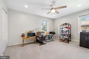 102 Sexton Ct, Sterling, VA 20164 - Photo 23
