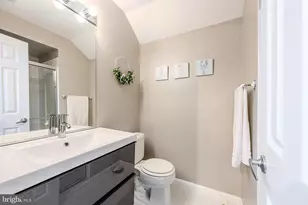 20333 Charter Oak Dr, Ashburn, VA 20147 - Photo 33