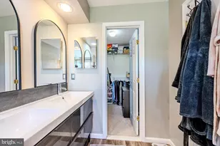 20333 Charter Oak Dr, Ashburn, VA 20147 - Photo 25