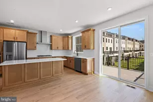 42141 Picasso Sq, Ashburn, VA 20148 - Photo 11