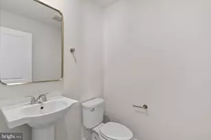 42141 Picasso Sq, Ashburn, VA 20148 - Photo 29