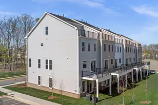 42141 Picasso Sq, Ashburn, VA 20148 - Photo 35